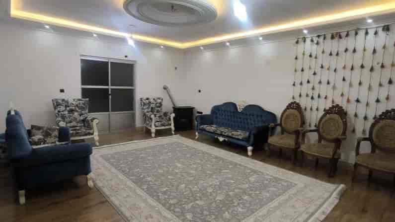 واحد دو خواب همکف پارکینگ اختصاصی